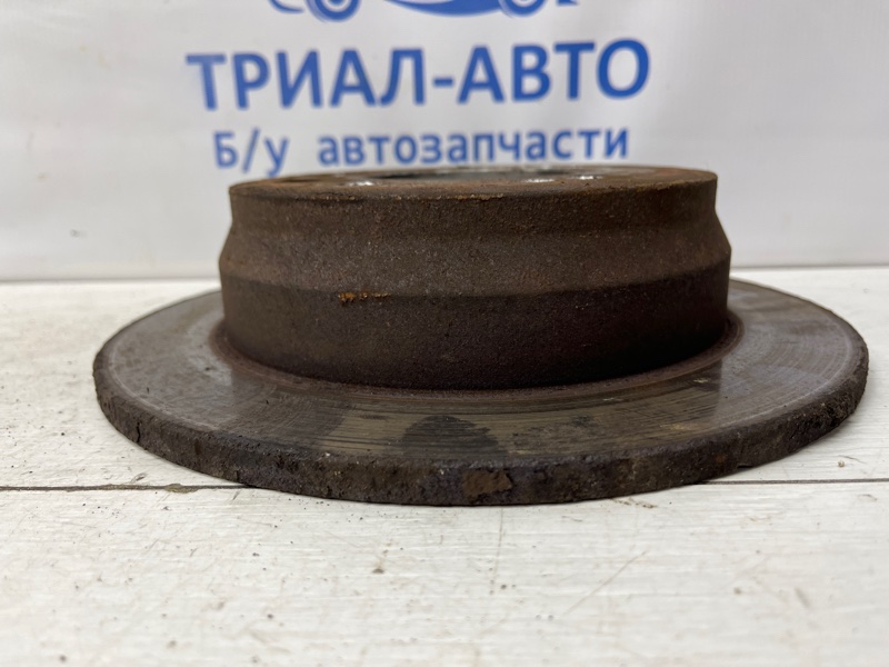 Диск тормозной задний Hyundai I30 FD 1.6 diesel D4FB Диск тормозной задний Hyundai I30 FD 1.6 diesel D4FB