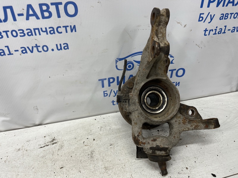 Кулак поворотный правый со ступицей Hyundai I30 FD 1.6 diesel D4FB Кулак поворотный правый со ступицей Hyundai I30 FD 1.6 diesel D4FB