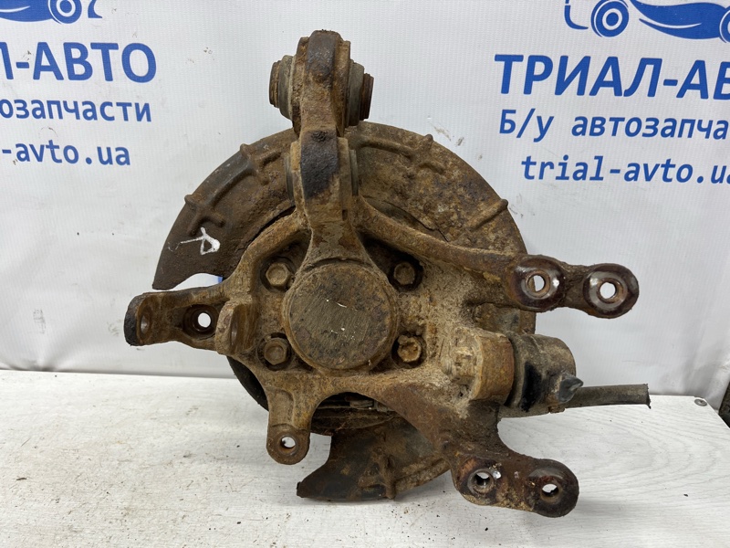 Запчасть цапфа задняя правая со ступицей Hyundai I30 2007-2012 FD 1.6 diesel D4FB 527202H000 Б/У Цапфа задняя правая со ступицей Hyundai I30 2007-2012 FD 1.6 diesel D4FB 527202H000 Б/У