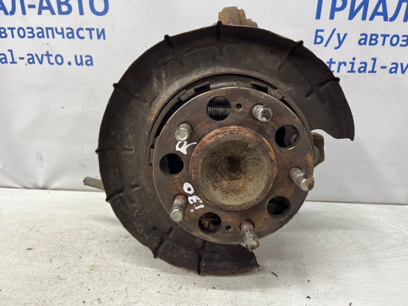 Цапфа задняя правая со ступицей I30 2007-2012 FD 1.6 diesel D4FB Цапфа задняя правая со ступицей I30 2007-2012 FD 1.6 diesel D4FB