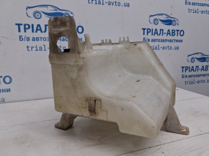 Бачок омывателя I30 2007-2012 FD 1.6 diesel D4FB Бачок омывателя I30 2007-2012 FD 1.6 diesel D4FB
