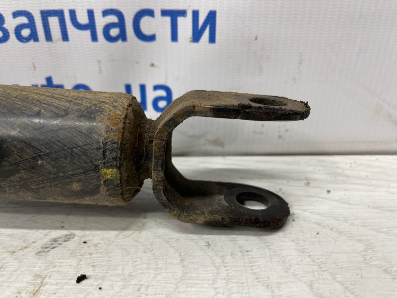Амортизатор задний I30 2007-2012 FD 1.6 diesel D4FB Амортизатор задний I30 2007-2012 FD 1.6 diesel D4FB