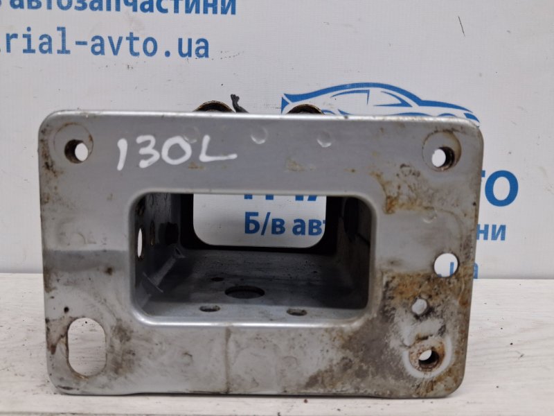 Кронштейн усилителя переднего бампера левый I30 2007-2012 FD 1.6 diesel D4FB
