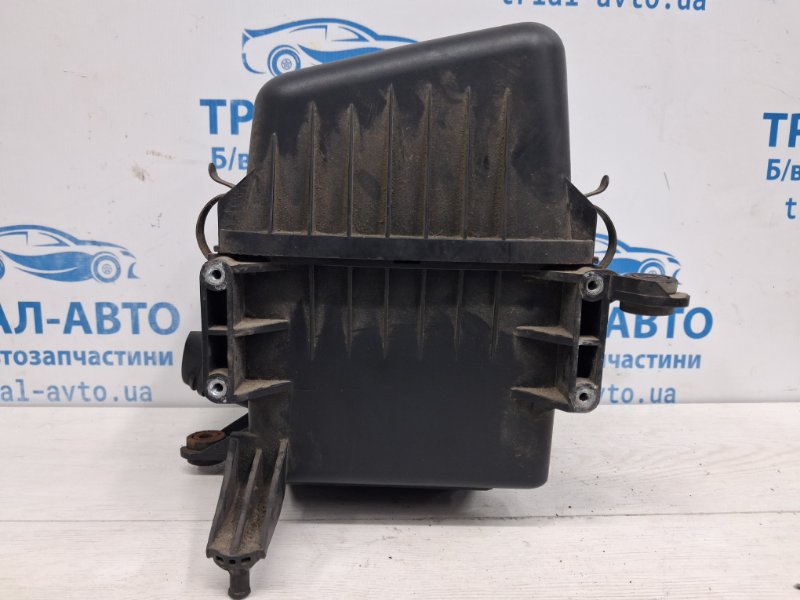 Корпус воздушного фильтра I30 2007-2012 FD 1.6 diesel D4FB Корпус воздушного фильтра I30 2007-2012 FD 1.6 diesel D4FB