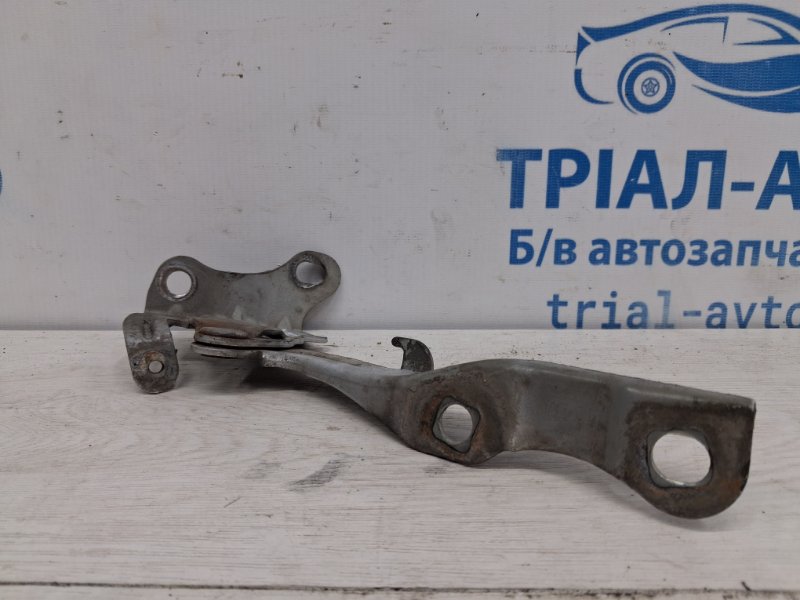 Петля капота левая I30 2007-2012 FD 1.6 diesel D4FB Петля капота левая I30 2007-2012 FD 1.6 diesel D4FB