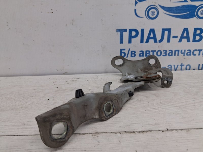 Петля капота правая I30 2007-2012 FD 1.6 diesel D4FB Петля капота правая I30 2007-2012 FD 1.6 diesel D4FB