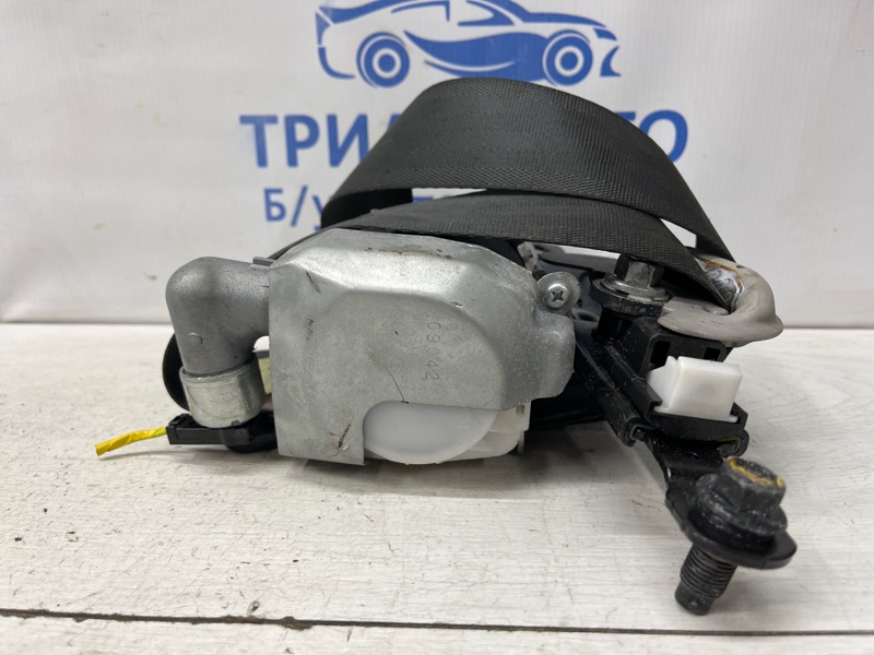 Ремень безопасности передний правый I30 2007-2012 FD 1.6 diesel D4FB Ремень безопасности передний правый I30 2007-2012 FD 1.6 diesel D4FB
