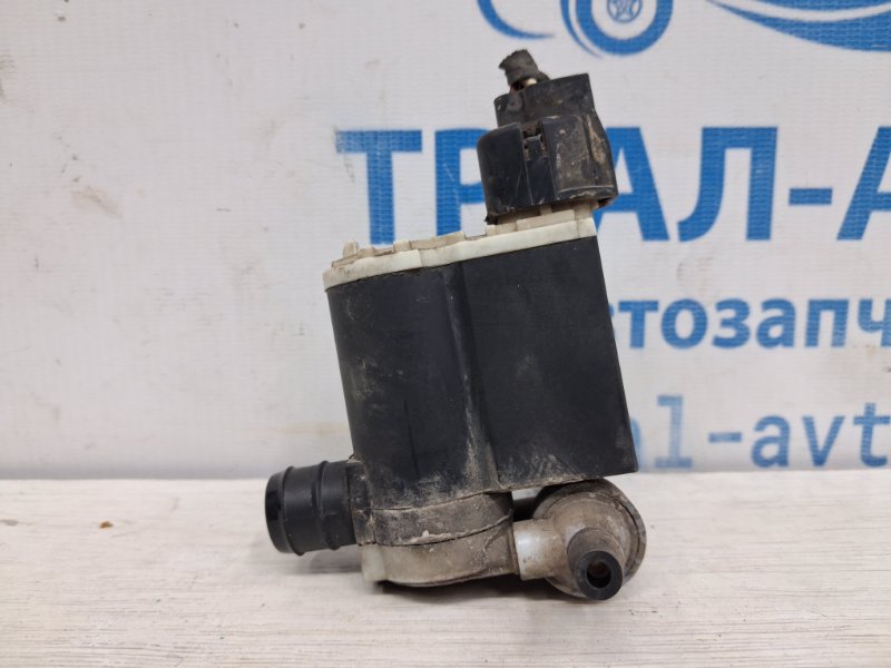 Запчасть насос омывателя стекла Hyundai I30 2007-2012 FD 1.6 diesel D4FB 985102L100 Б/У Насос омывателя стекла Hyundai I30 2007-2012 FD 1.6 diesel D4FB 985102L100 Б/У
