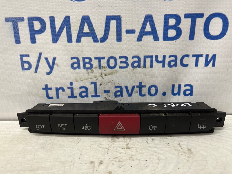 Запчасть кнопки управления Fiat Doblo 2010-2025 2 1.6 дизель multijet 735498199 Б/У Кнопки управления Fiat Doblo 2010-2025 2 1.6 дизель multijet 735498199 Б/У