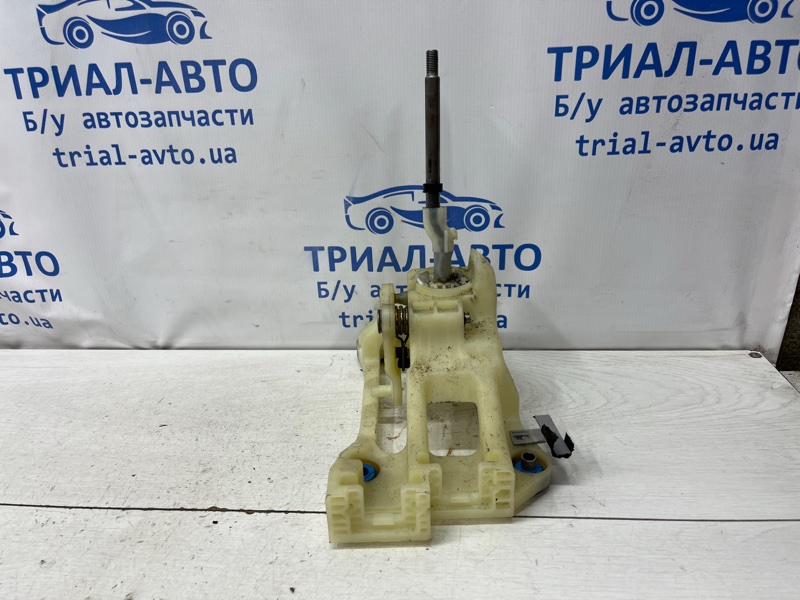 Кулиса передач I30 2007-2012 FD 1.6 diesel D4FB Кулиса передач I30 2007-2012 FD 1.6 diesel D4FB