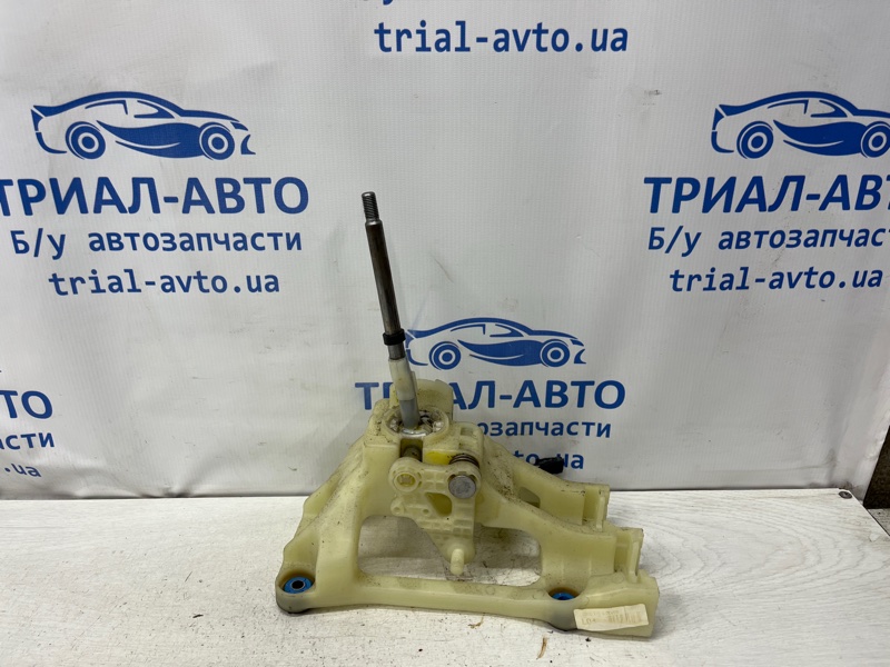 Кулиса передач Hyundai I30 FD 1.6 diesel D4FB Кулиса передач Hyundai I30 FD 1.6 diesel D4FB