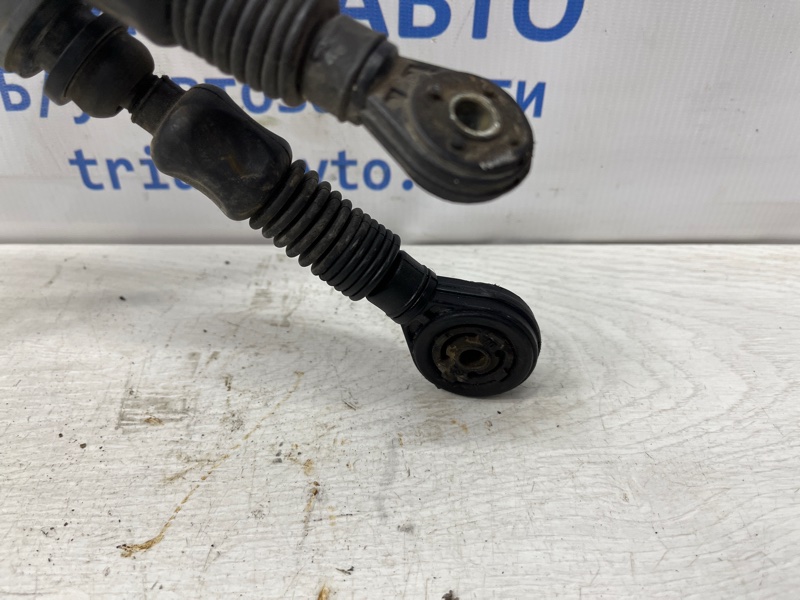 Трос коробки передач I30 2007-2012 FD 1.6 diesel D4FB Трос коробки передач I30 2007-2012 FD 1.6 diesel D4FB