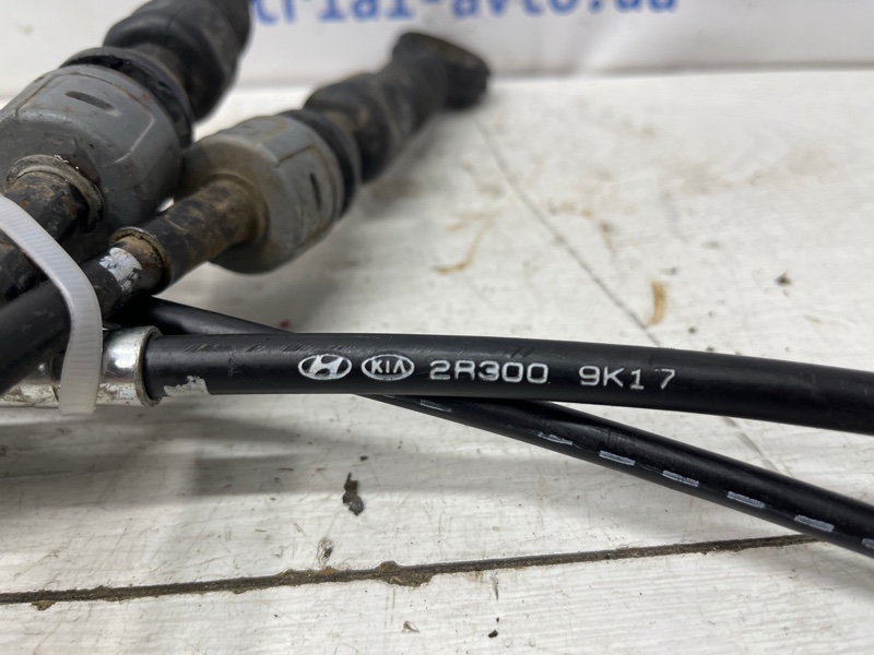Трос коробки передач I30 2007-2012 FD 1.6 diesel D4FB Трос коробки передач I30 2007-2012 FD 1.6 diesel D4FB