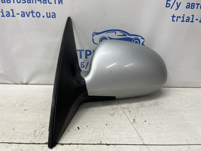 Запчасть зеркало левое Hyundai I30 2007-2012 FD 1.6 diesel D4FB 87610-2R100 Б/У Зеркало левое Hyundai I30 2007-2012 FD 1.6 diesel D4FB 87610-2R100 Б/У