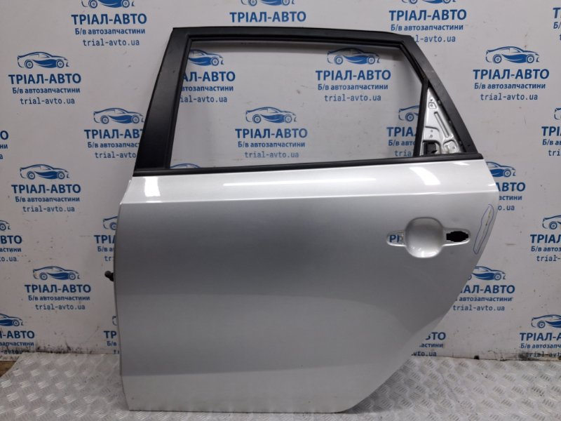 Запчасть дверь задняя левая Hyundai I30 2007-2012 FD 1.6 diesel D4FB 77003-2R210 Б/У Дверь задняя левая Hyundai I30 2007-2012 FD 1.6 diesel D4FB 77003-2R210 Б/У