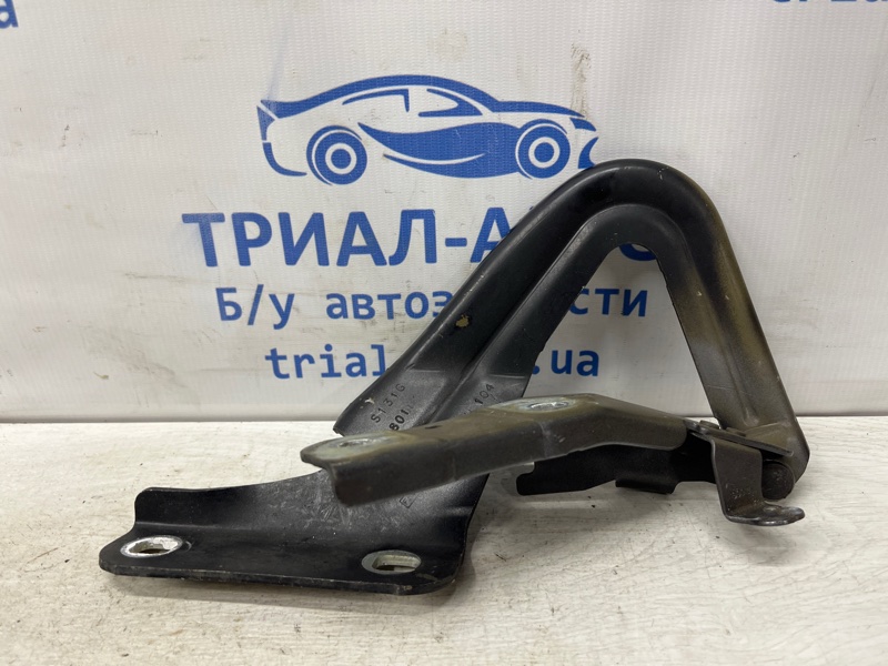Запчасть петля капота левая Ford Explorer 2011-2019 5 3.5 бензин ENKX0 BB5Z-16797-A Б/У Петля капота левая Ford Explorer 2011-2019 5 3.5 бензин ENKX0 BB5Z-16797-A Б/У