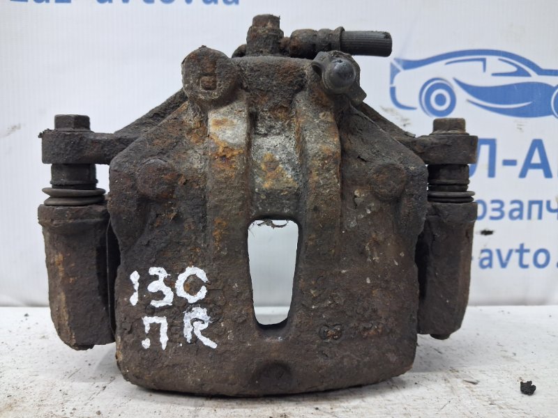 Запчасть суппорт передний правый Hyundai I30 2007-2012 FD 1.6 diesel D4FB 581301H000 Б/У Суппорт передний правый Hyundai I30 2007-2012 FD 1.6 diesel D4FB 581301H000 Б/У