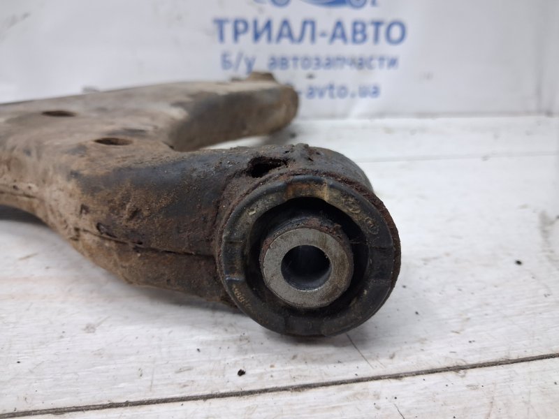 Рычаг левый Hyundai I30 FD 1.6 diesel D4FB Рычаг левый Hyundai I30 FD 1.6 diesel D4FB
