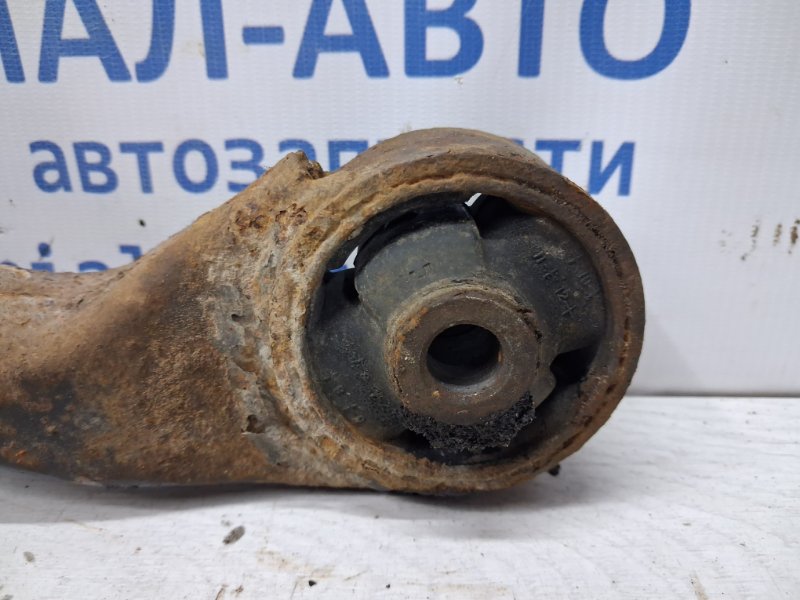 Рычаг левый Ceed 2006-2012 ED 1.6 diesel D4FB Рычаг левый Ceed 2006-2012 ED 1.6 diesel D4FB