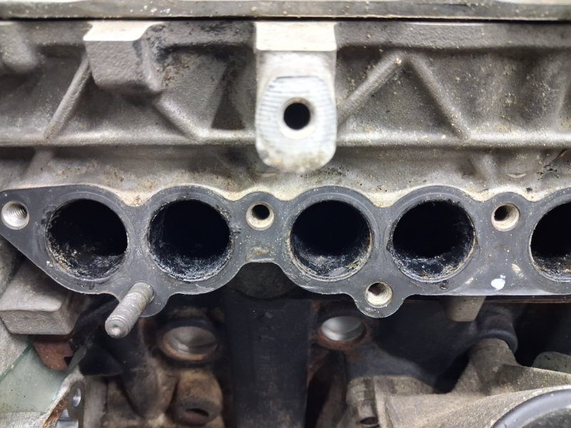 Двигатель I30 2007-2012 FD 1.6 diesel D4FB Двигатель I30 2007-2012 FD 1.6 diesel D4FB