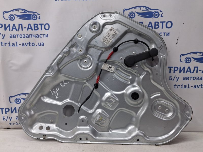 Запчасть стеклоподъемник задний левый (ручной) Hyundai I30 2007-2012 FD 1.6 diesel D4FB 834712L000 Б/У Стеклоподъемник задний левый (ручной) Hyundai I30 2007-2012 FD 1.6 diesel D4FB 834712L000 Б/У
