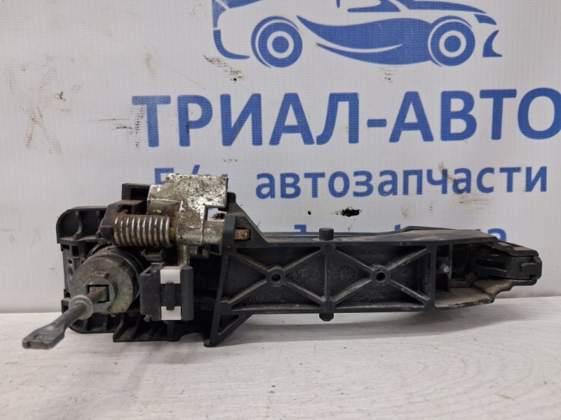 Ручка двери внешняя передняя левая Hyundai I30 FD 1.6 diesel D4FB Ручка двери внешняя передняя левая Hyundai I30 FD 1.6 diesel D4FB