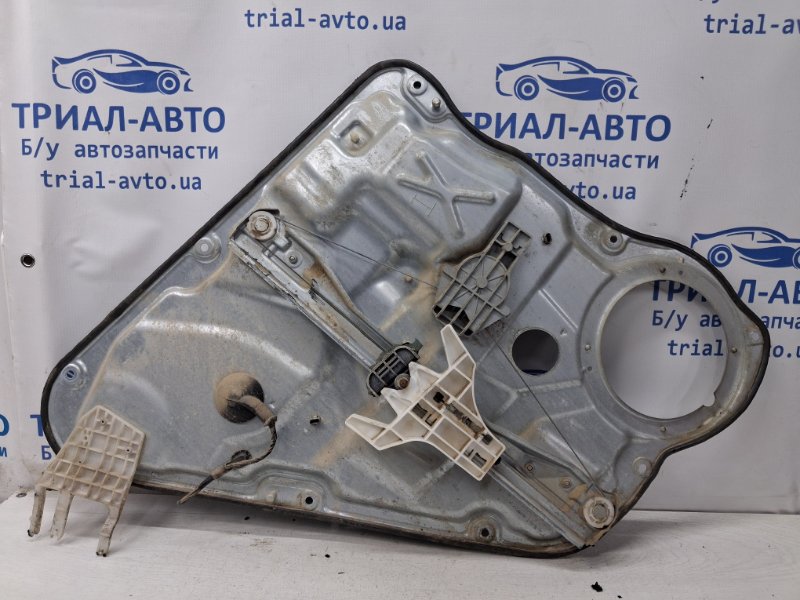 Стеклоподъемник задний правый Kia Ceed ED 1.6 diesel D4FB Стеклоподъемник задний правый Kia Ceed ED 1.6 diesel D4FB
