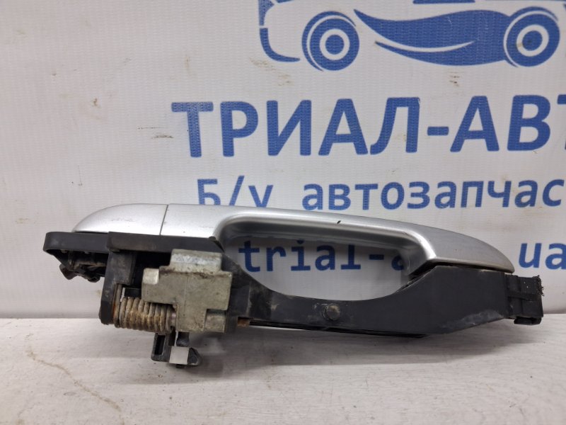 Ручка двери внешняя задняя правая Ceed 2006-2012 ED 1.6 diesel D4FB Ручка двери внешняя задняя правая Ceed 2006-2012 ED 1.6 diesel D4FB