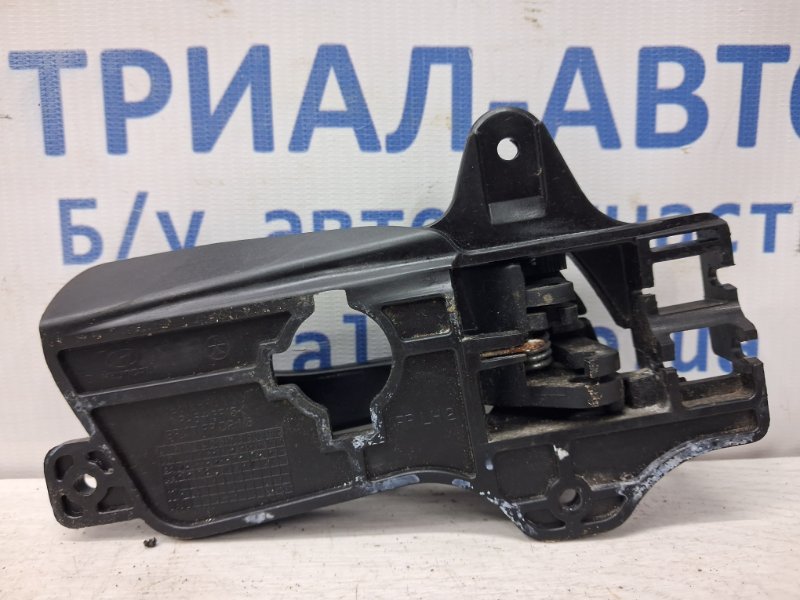 Ручка двери внутреняя передняя левая Hyundai I30 FD 1.6 diesel D4FB Ручка двери внутреняя передняя левая Hyundai I30 FD 1.6 diesel D4FB
