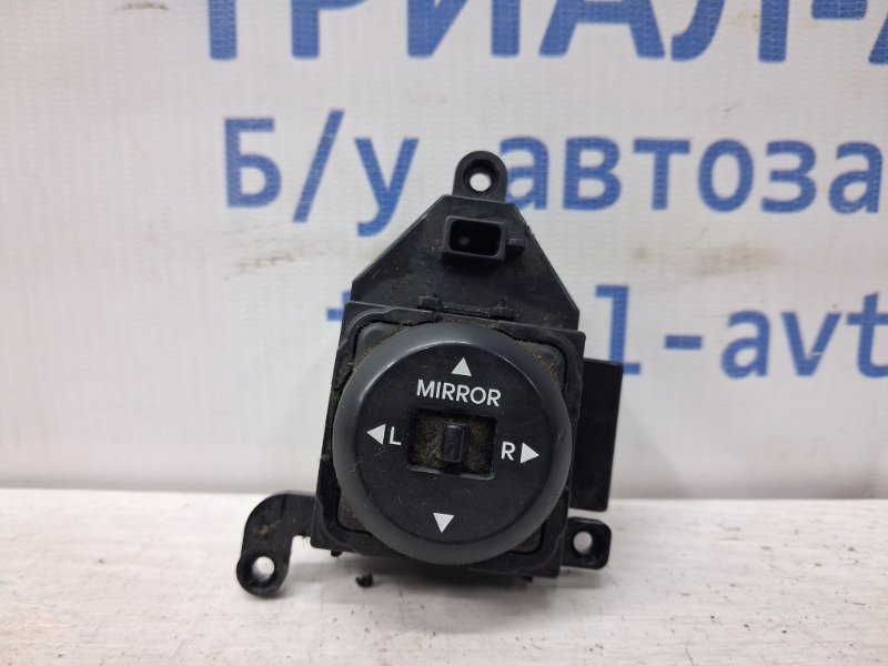 Запчасть корректор зеркал Hyundai I30 2007-2012 FD 1.6 diesel D4FB 935402L100 Б/У Корректор зеркал Hyundai I30 2007-2012 FD 1.6 diesel D4FB 935402L100 Б/У