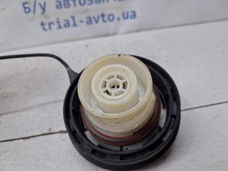 Лючок бака CX 9 2006-2015 TB 3.7 бензин MZI