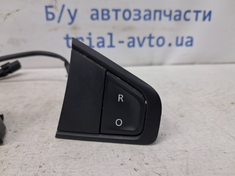 Кнопки руля Renault Megane 3 1.5 Diesel K9K