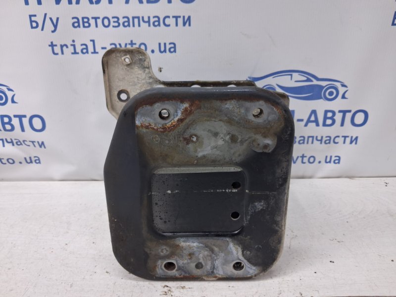 Кронштейн усилителя переднего бампера правый Captiva 2006-2018 C100 2.0 Дизель Z20S