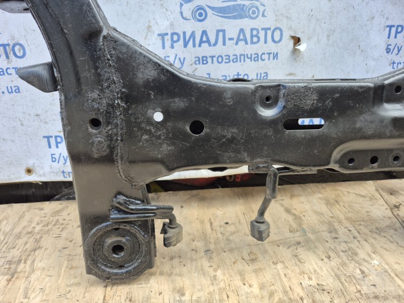 Балка передней подвески Santa fe 2005-2012 CM 2.2 diesel D4HB Балка передней подвески Santa fe 2005-2012 CM 2.2 diesel D4HB