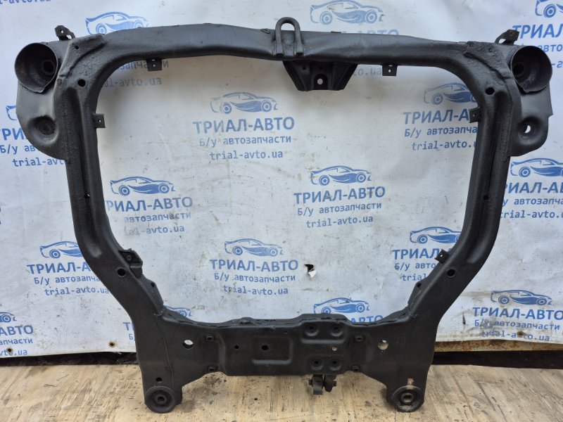 Балка передней подвески I30 2007-2012 FD 1.6 diesel D4FB Балка передней подвески I30 2007-2012 FD 1.6 diesel D4FB