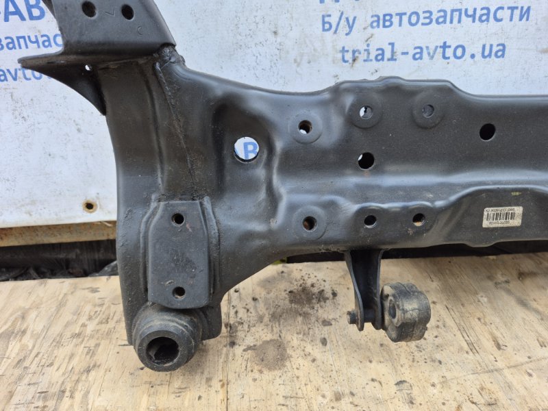 Балка передней подвески I30 2007-2012 FD 1.6 diesel D4FB Балка передней подвески I30 2007-2012 FD 1.6 diesel D4FB