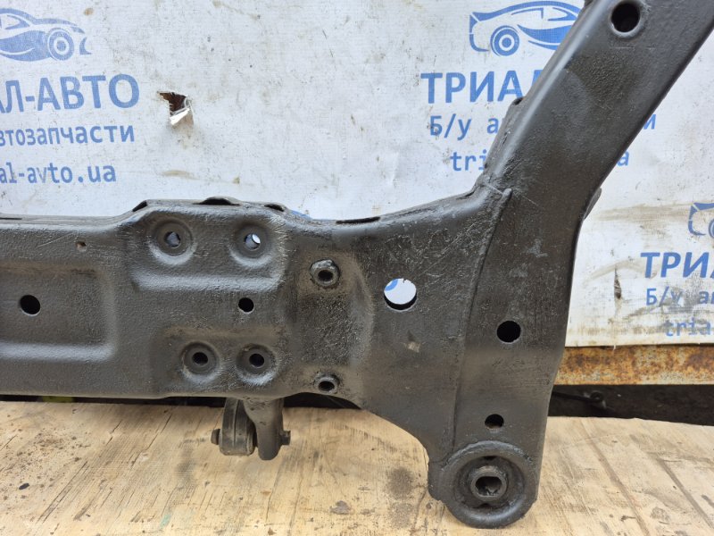 Балка передней подвески I30 2007-2012 FD 1.6 diesel D4FB Балка передней подвески I30 2007-2012 FD 1.6 diesel D4FB