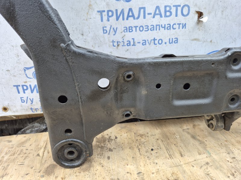 Балка передней подвески I30 2007-2012 FD 1.6 diesel D4FB Балка передней подвески I30 2007-2012 FD 1.6 diesel D4FB
