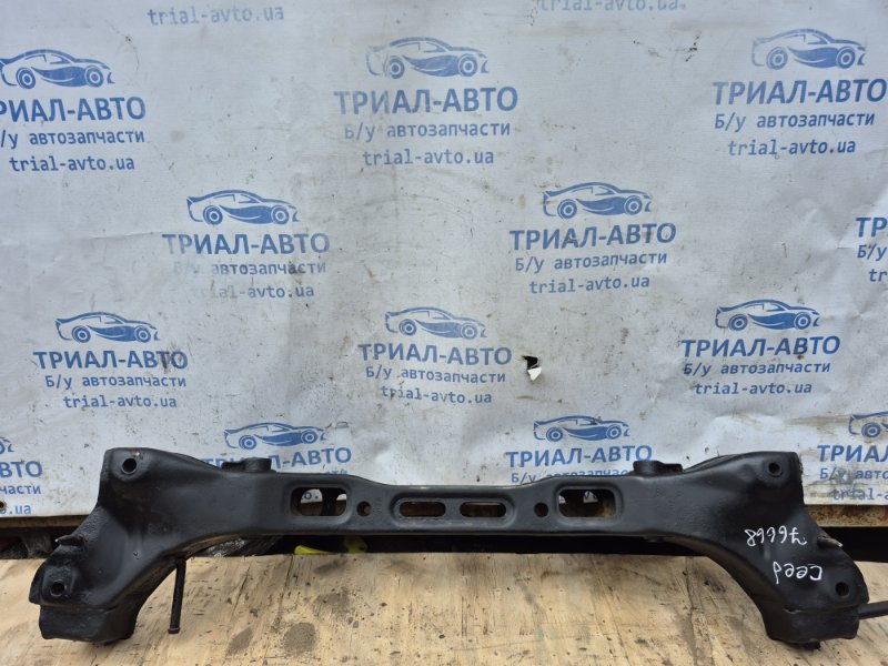 Балка задней подвески Ceed 2006-2012 ED 1.6 diesel D4FB