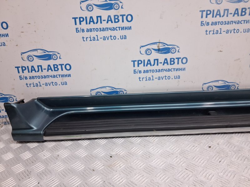 Накладка на подножку правая Mitsubishi Pajero Sport K9 2.5 Diesel 4D56 Накладка на подножку правая Mitsubishi Pajero Sport K9 2.5 Diesel 4D56