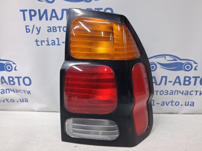 Фонарь задний внешний правый Mitsubishi Pajero Sport 1996-2008 K9 2.5 Diesel 4D56 MR496374 Б/У
