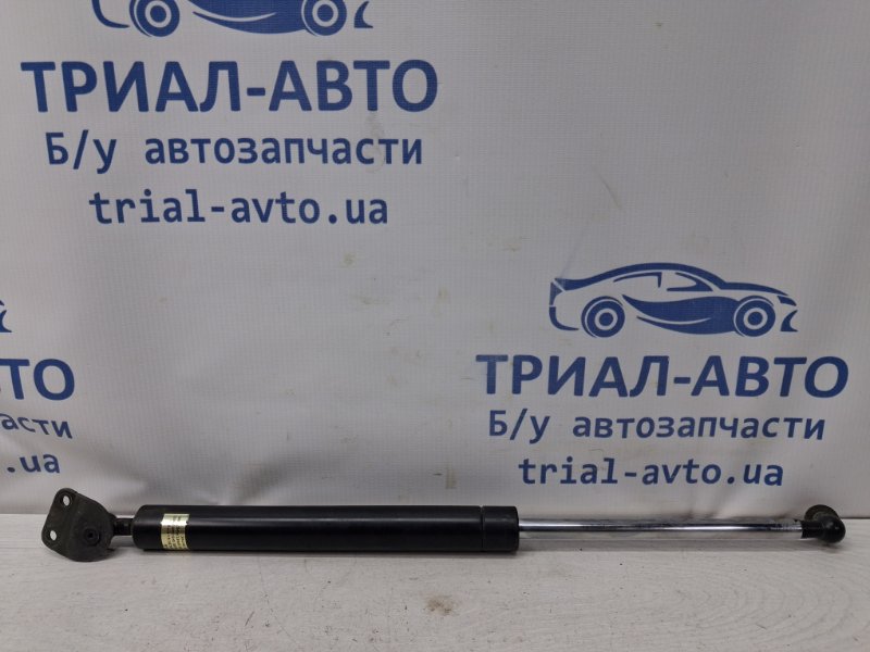 Амортизатор крышки багажника Mitsubishi Pajero Sport 1996-2008 K9 2.5 Diesel 4D56 MR526933 Б/У