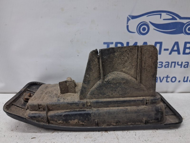 Катафот правый Mitsubishi Pajero Sport K9 2.5 Diesel 4D56 Катафот правый Mitsubishi Pajero Sport K9 2.5 Diesel 4D56