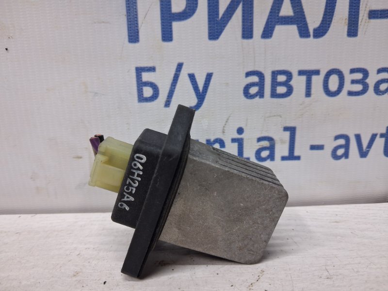 Резистор печки Chevrolet Captiva 2006-2018 C100 2.0 Дизель Z20S 96629733 Б/У