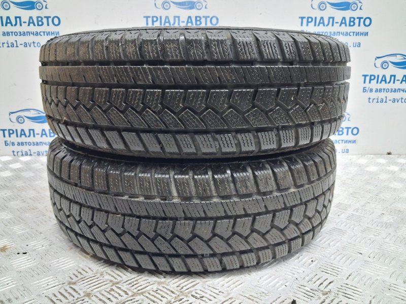 Запчасть шины 2шт r15 Б/У Шины 2шт R15 Б/У
