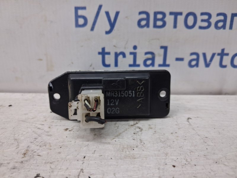 Резистор печки Mitsubishi Pajero Sport K9 2.5 Diesel 4D56 Резистор печки Mitsubishi Pajero Sport K9 2.5 Diesel 4D56