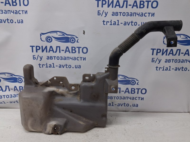 Бачок омывателя Pajero Sport 1996-2008 K9 2.5 Diesel 4D56 Бачок омывателя Pajero Sport 1996-2008 K9 2.5 Diesel 4D56