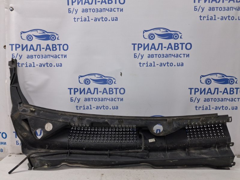 Дефлектор дворников левый Captiva 2006-2018 C100 2.0 Дизель Z20S Дефлектор дворников левый Captiva 2006-2018 C100 2.0 Дизель Z20S