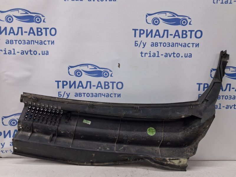 Дефлектор дворников правый Captiva 2006-2018 C100 2.0 Дизель Z20S Дефлектор дворников правый Captiva 2006-2018 C100 2.0 Дизель Z20S