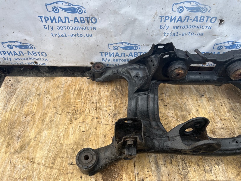 Балка задней подвески Grand Vitara 2005-2016 JT 2.4 бензин J24B Балка задней подвески Grand Vitara 2005-2016 JT 2.4 бензин J24B